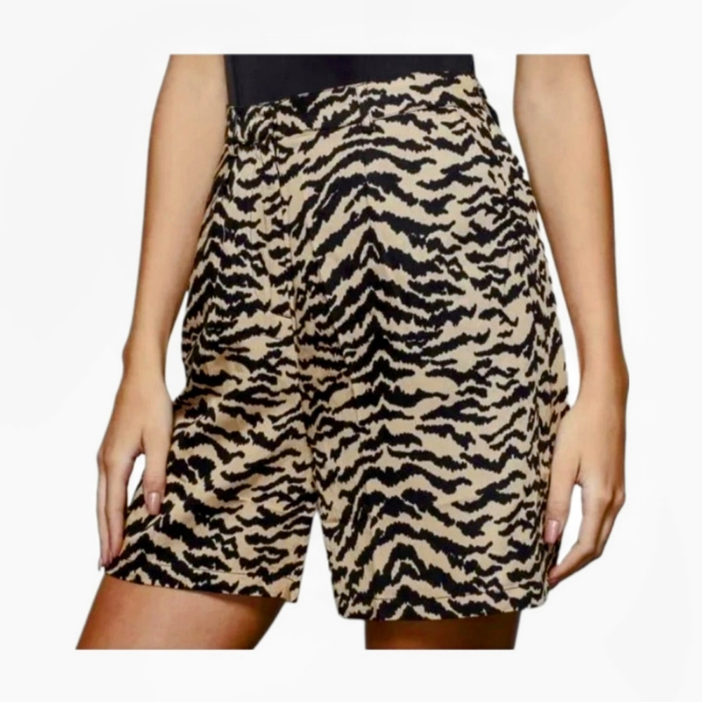 Good American SUMMER BOSS SHORT Zebra Sand